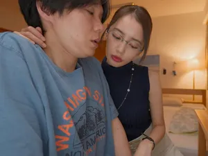 Chồng yêu đi làm, bà xã ở nhà nện nhau với anh pt trẻ khoẻ
