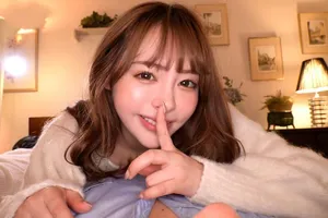 Em là con đĩ hư hỏng của anh
